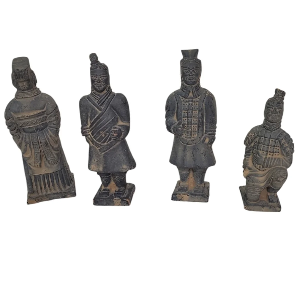 Warriors of emperor Qin Shihuang- terra cotta army figurines